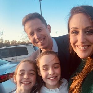 Meet your Posher, Lauren